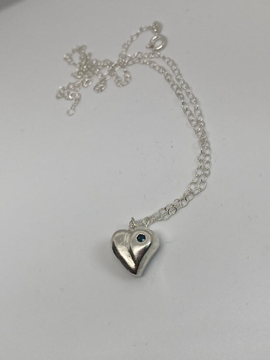 Sofia-hjerte med safir