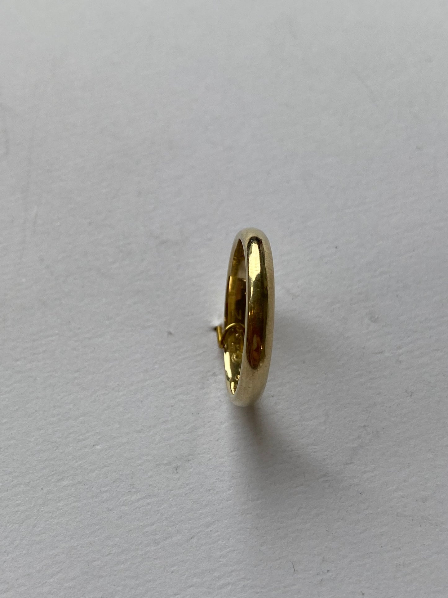 Klassisk giftering 3mm halvrund